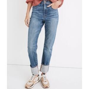 Madewell Classic Straight Jeans in Cristoforo Wash: Selvedge Edition Women’s 24